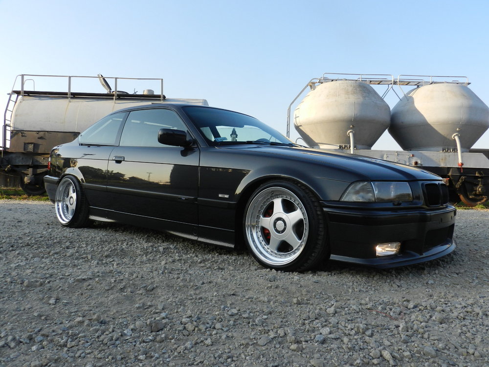 Tomek1989 S50B32.JPG